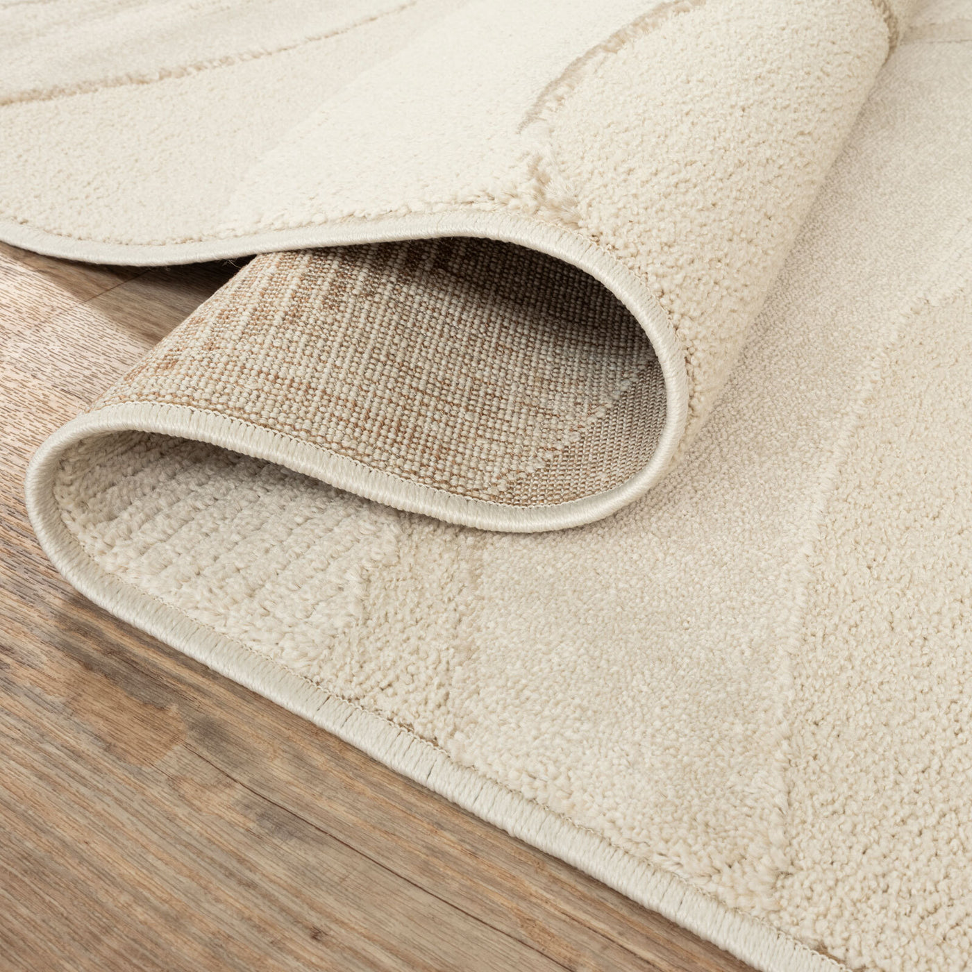 Lido High Low Cream Rug (160 x 230cm)