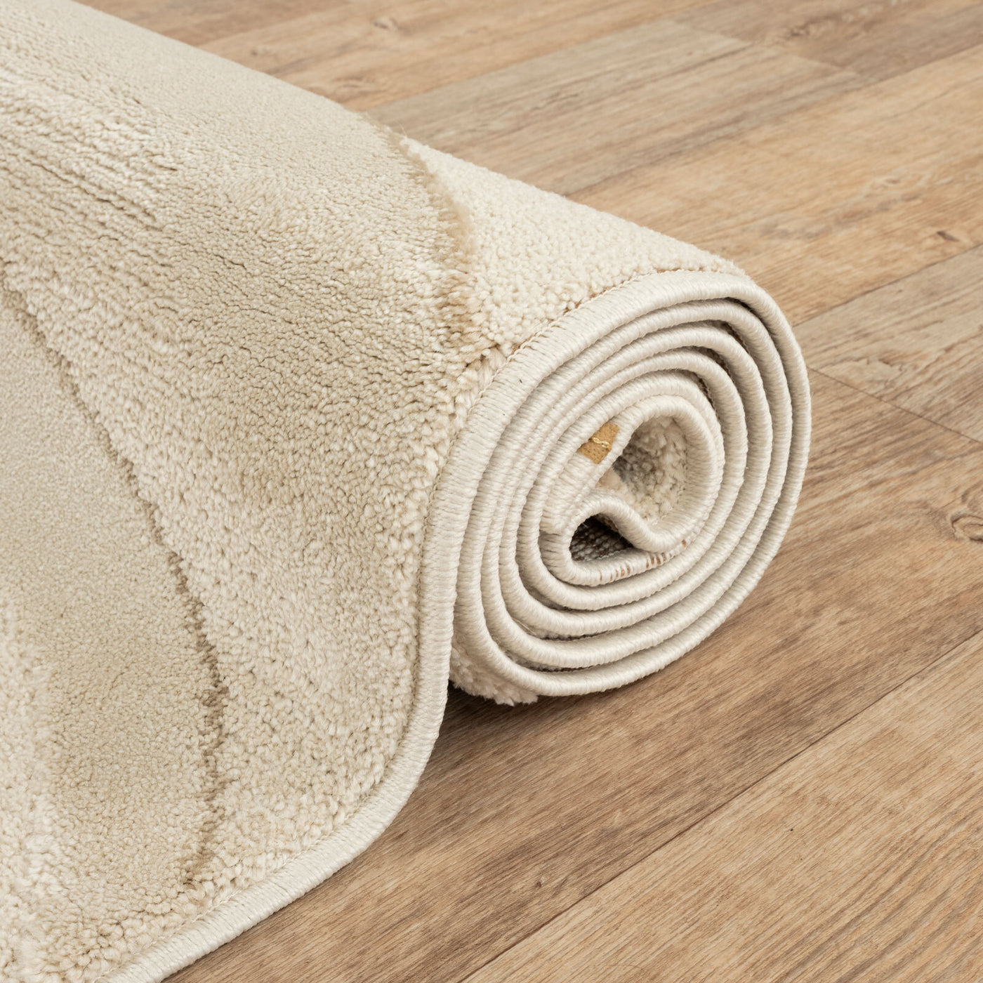 Lido High Low Cream Rug (160 x 230cm)