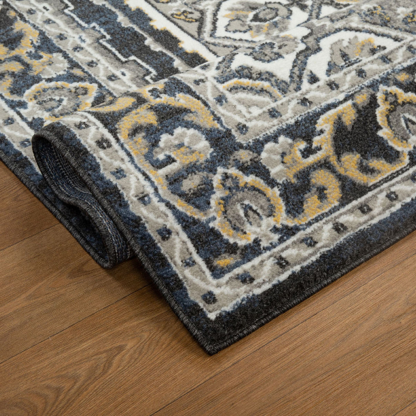 Elysia Traditional Rug (160 x 230cm)